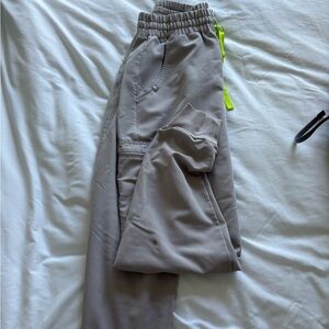 Selling FIGS slate joggers!